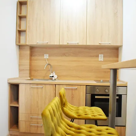 Apartamento He-ra Near Macedonia Square With Parking *