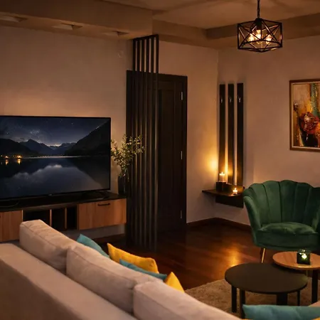 Apartamento He-ra Near Macedonia Square With Parking *