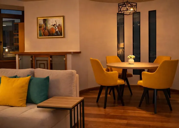 Apartament Location With Parking By He-ra