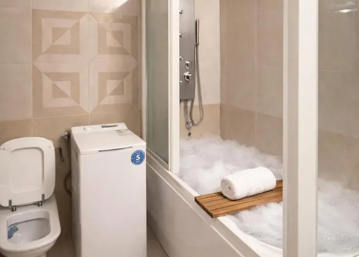 Location With Parking By He-ra Apartament Skopje